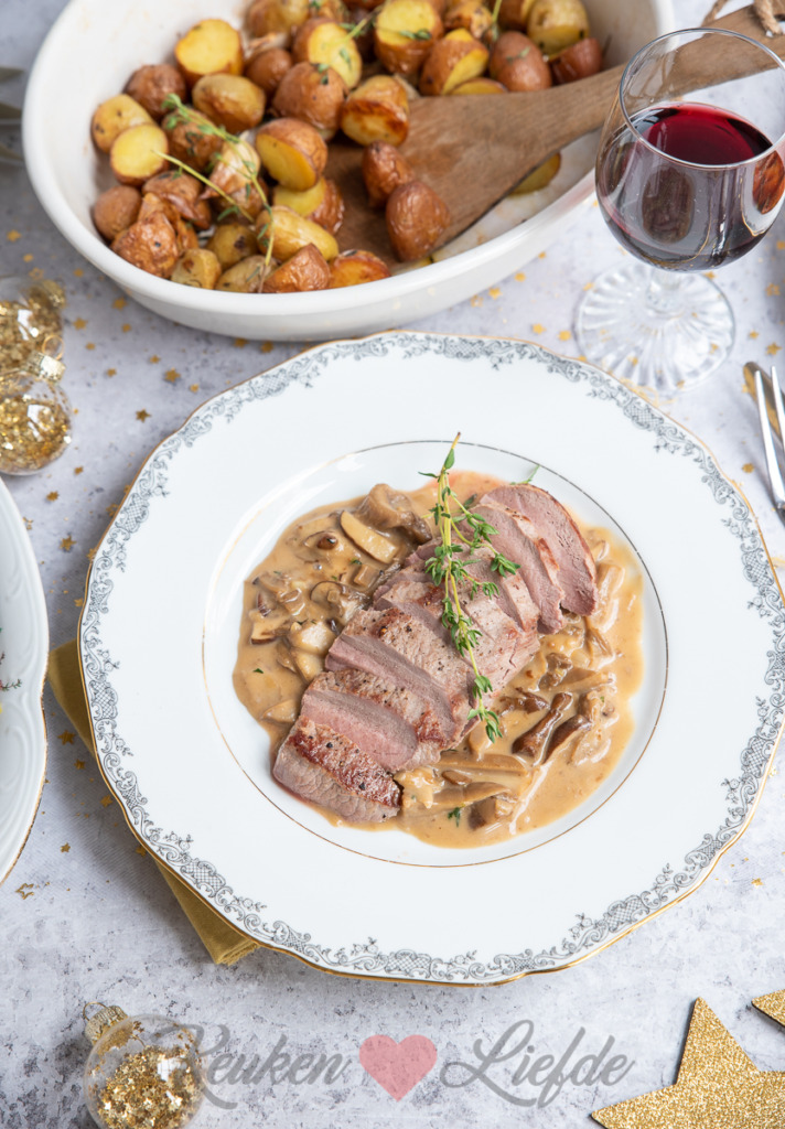 Wildzwijnfilet met paddenstoelenroomsaus Wildzwijnfilet met paddenstoelenroomsaus