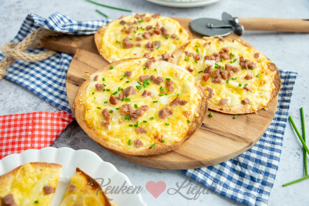 Flammkuchen wraps Flammkuchen wraps