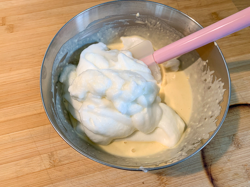 Hartige kaiserschmarren met spek en Gruyère Hartige kaiserschmarren met spek en Gruyère