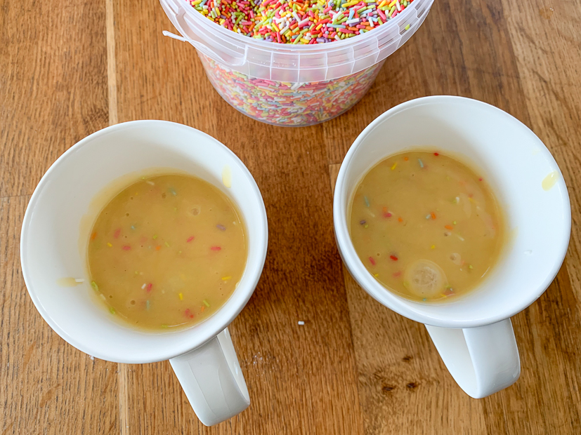 Confetti mug cake Confetti mug cake