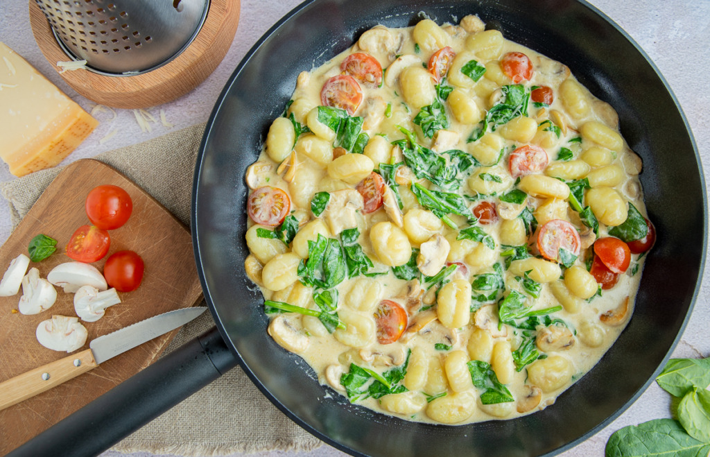 Gnocchi met champignonroomsaus en spinazie