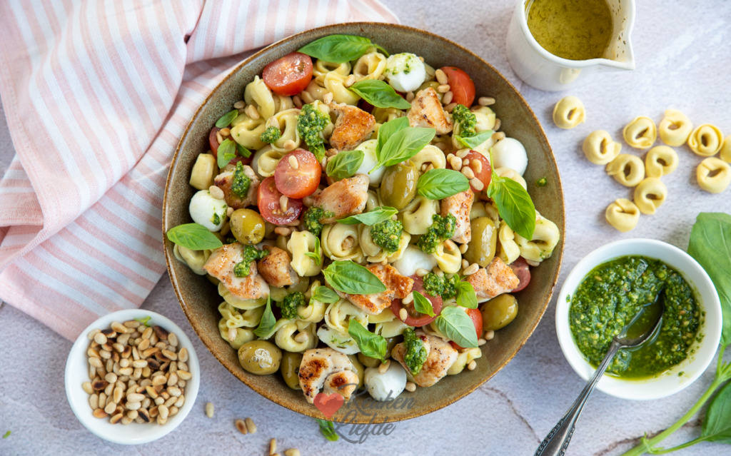 Tortellini pastasalade met kip Tortellini pastasalade met kip