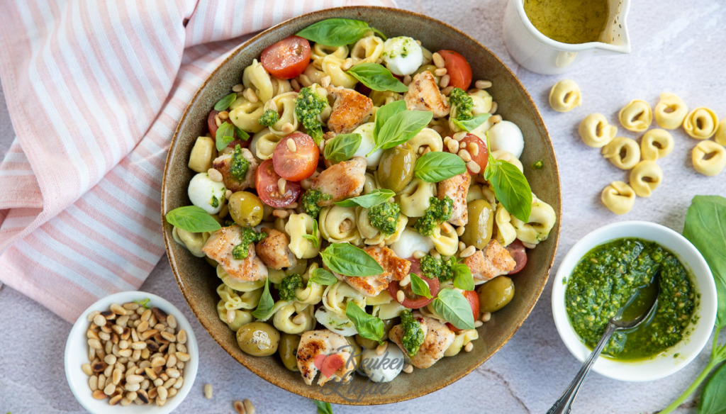 Tortellini pastasalade met kip