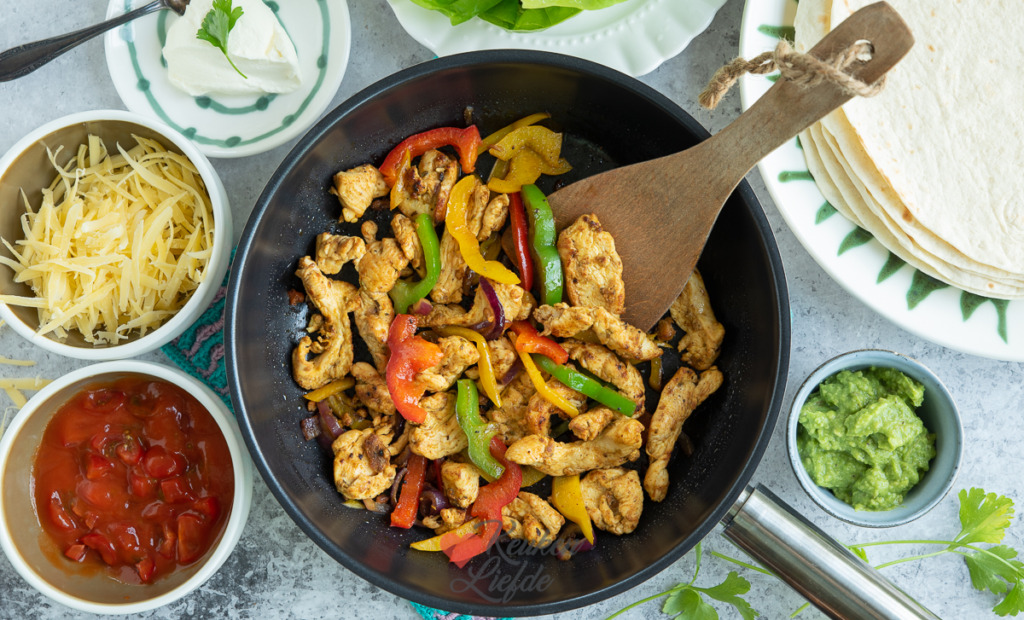 Fajitas met kip en paprika