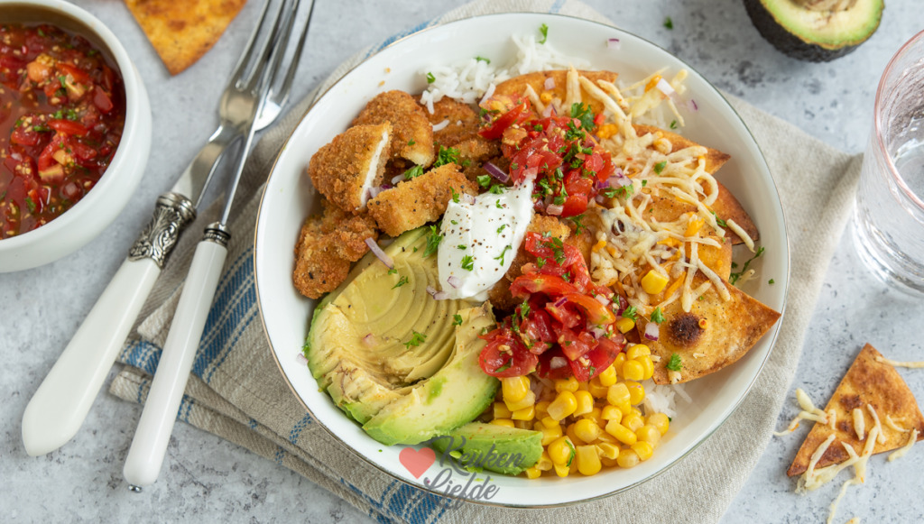 Nacho bowl met krokante kip