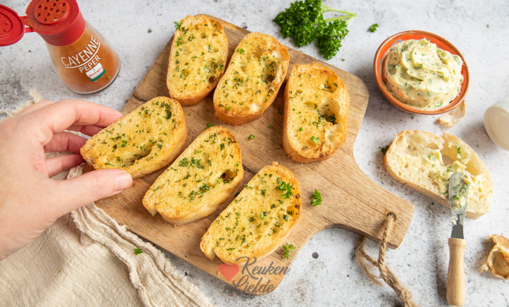 Ciabatta knoflookbroodjes
