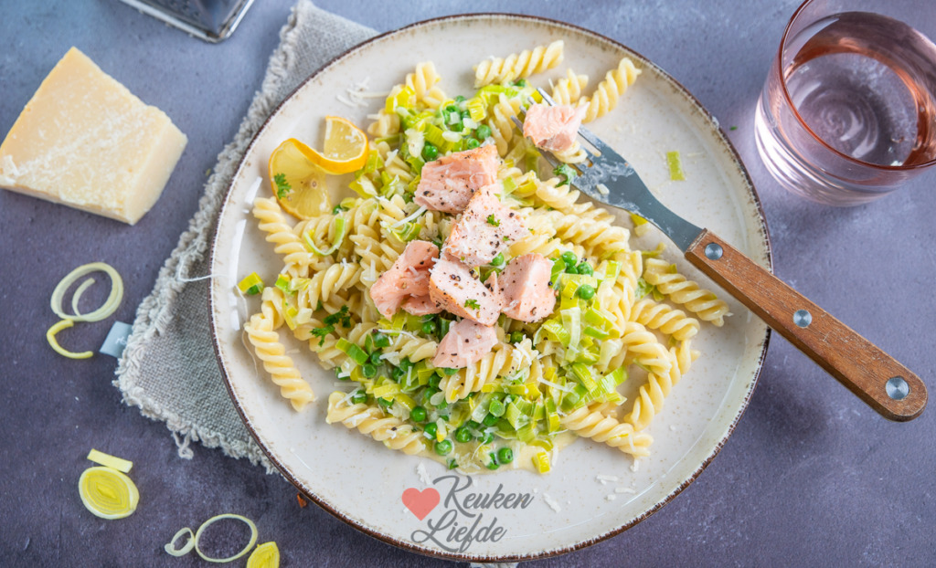 Pasta alfredo met prei en zalm Pasta alfredo met prei en zalm
