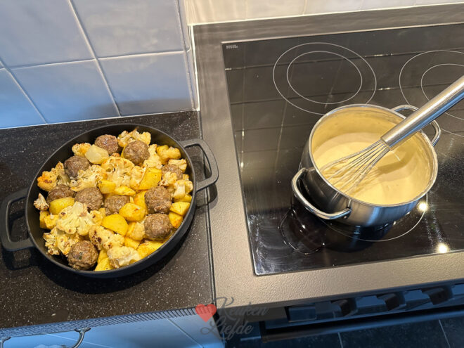 Bloemkoolschotel met gehaktballetjes