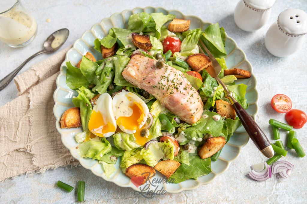 Maaltijdsalade met zalm en sperziebonen