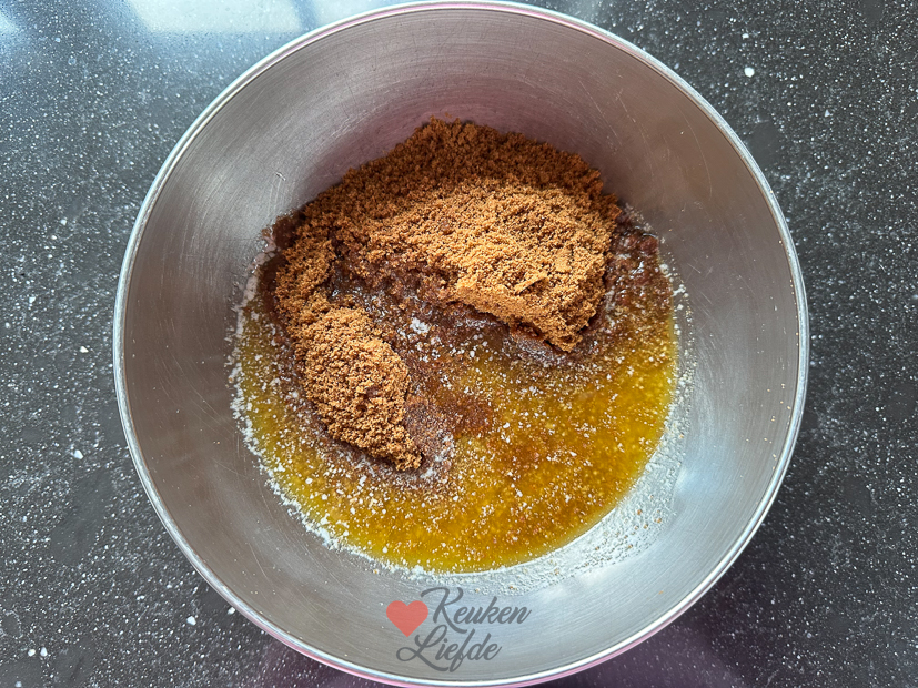 Perzik cheesecake met cookie dough kruimels