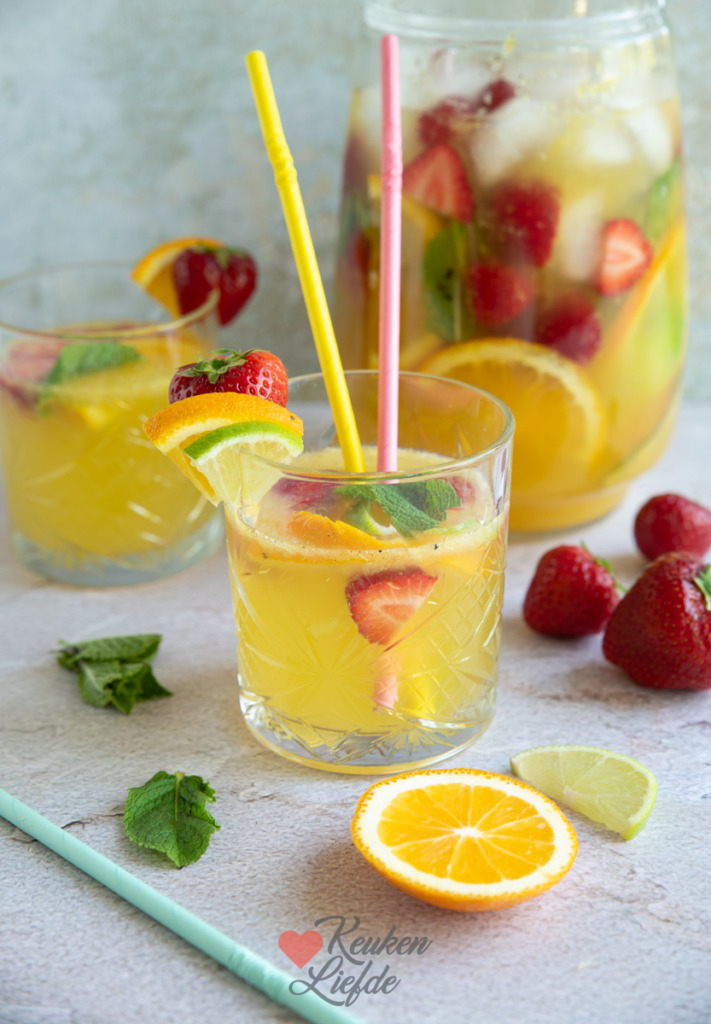 Witte sangria met vanille en munt Witte sangria met vanille en munt