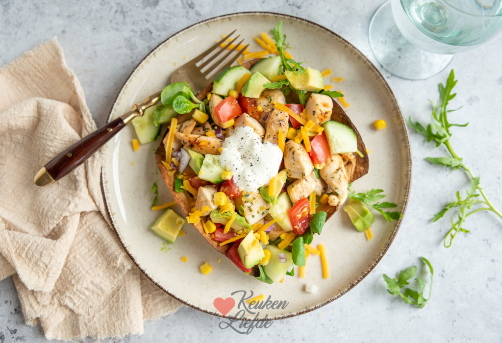 Tortilla bowl met kip