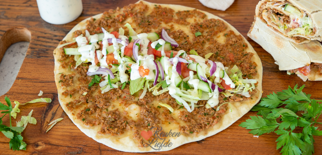 Turkse pizza (Lahmacun) Turkse pizza (Lahmacun)
