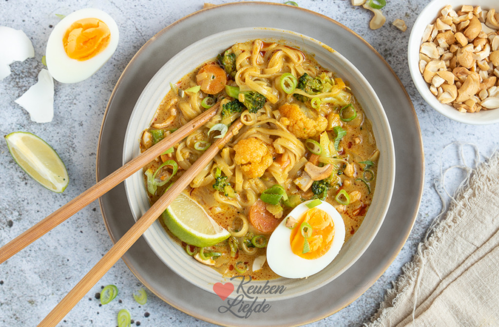 Currysoep met noedels