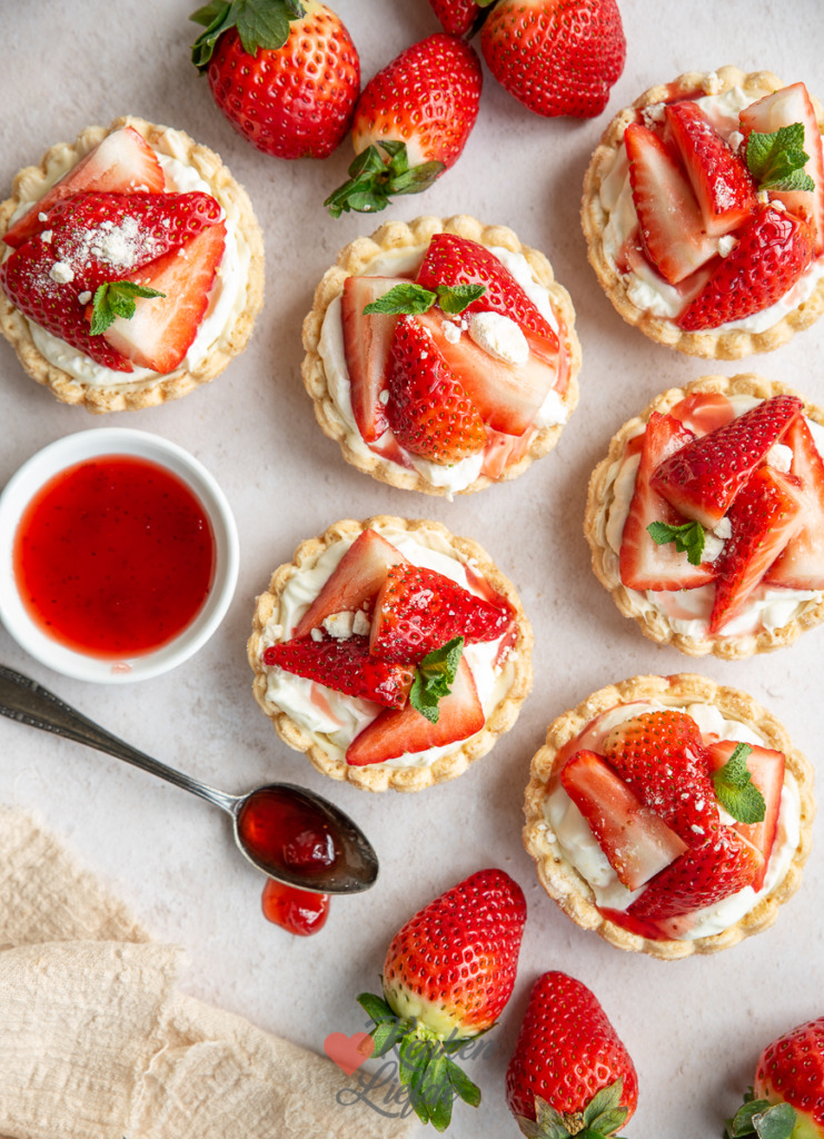 Aardbeiengebakjes Aardbeiengebakjes