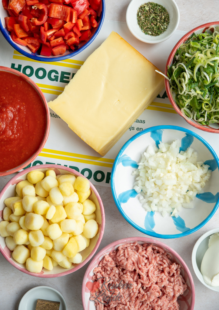 Ovenschotel met krieltjes en gehakt Ovenschotel met krieltjes en gehakt