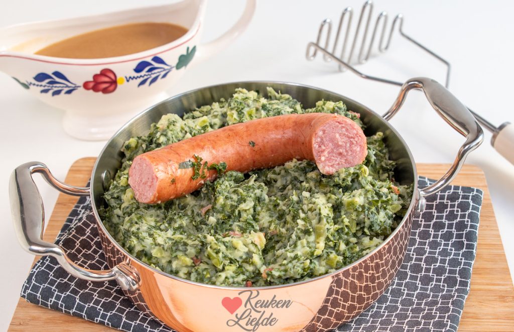 Boerenkoolstamppot met jus en rookworst