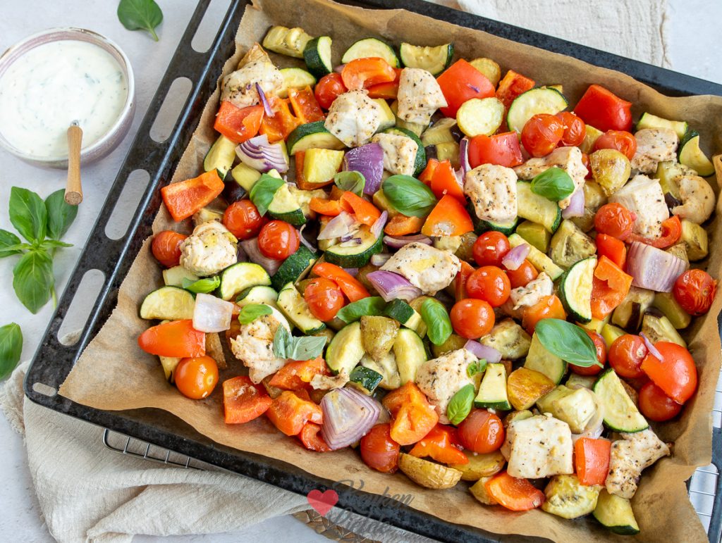 Ratatouille traybake met kip