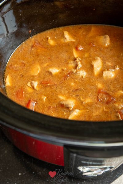 Bind de saus eventueel met maizena of aardappelzetmeel